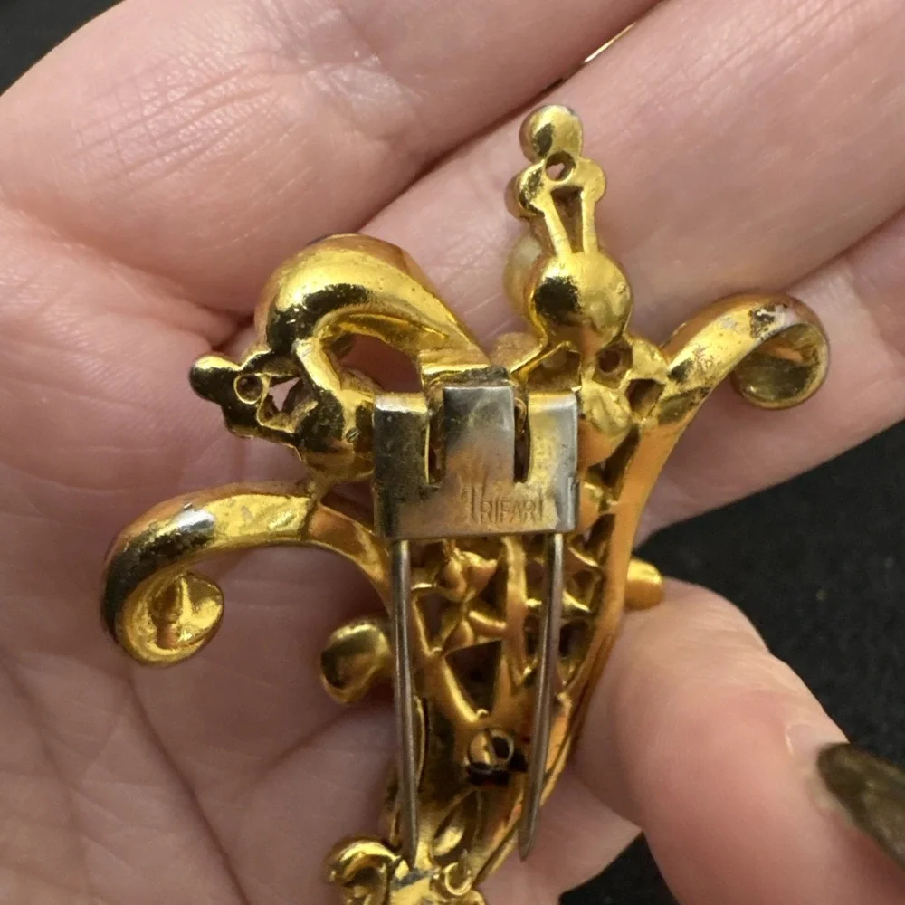 Trifari A Philippe Empress Eugenie Gold Pave & Pearls Floral Spray Pin Fur Clip